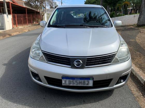 NISSAN TIIDA 1.8 S 16V GASOLINA 4P AUTOMÁTICO NISSAN TIIDA 1.8 S 16V GASOLINA 4P AUTOMÁTICO